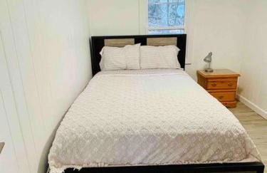 Lakefront Cottage on Brewer Lake - Foto 12