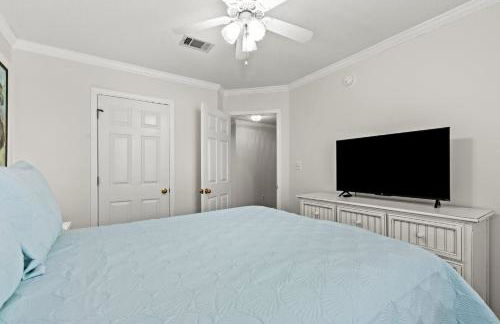 Steps Away-Game Room-Comm Pool-Golf Cart Deals - Foto 44