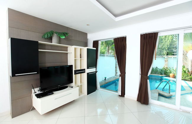 Hidden Palm Pool Villas - Photo 6