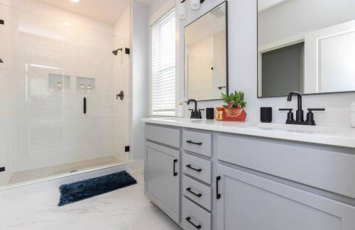 Birdsong Bungalow - Hot Tub, Game Room, Fire Pit - Foto 33