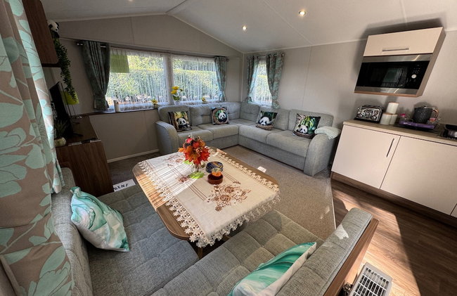 Haggerston Castle - Caravan - Sleeps 6 - Parking - Foto 2