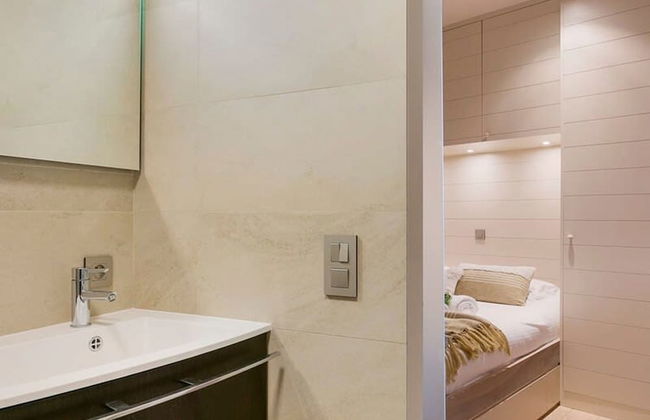 Unique Apartment With Sea-view Near the Center - Photo 14