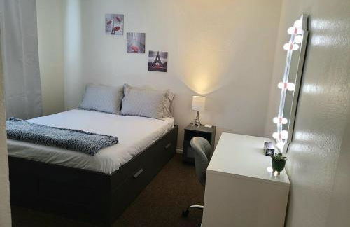 2 bed 2 bath downtown vegas near the strip - Foto 35
