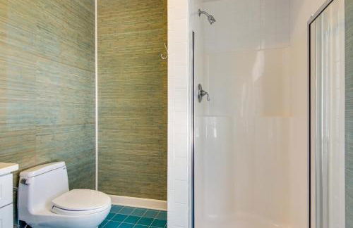 Waterfront Cambridge Gem with Hot Tub, Pool and Dock! - Foto 25