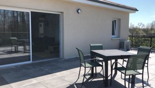 Appartement avec terrasse, proche des 1000 étangs, chapelle Le Corbusier - Foto 2, Garden