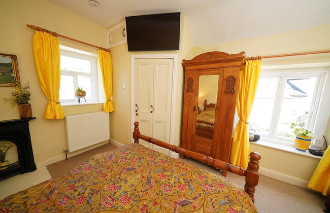Traditional 2 Bedroom Cottage in Eyam, Hope Valley - Foto 5