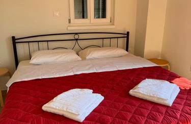 Tami House - Photo 21