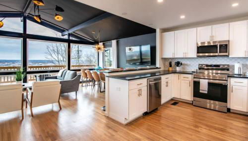 Luxurious Retreat with Stunning Views Sleeps 16) - Foto 3