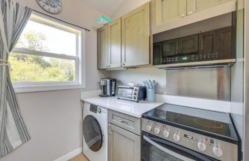 Close to Beach and P-Town! Cottage with Bay Views - Foto 7