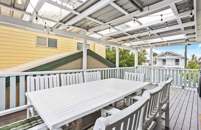 Palm Beach Cottage Walk to Beach - Photo 9