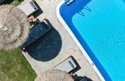 Gramvella Resort - Photo 1