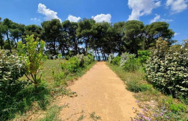 Villa With Pool & Views - Photo 41