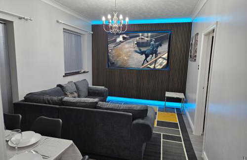 Lister Park Bradford 2bed Detached Cottage House Parking Cinema Screen Games Room - Foto 12