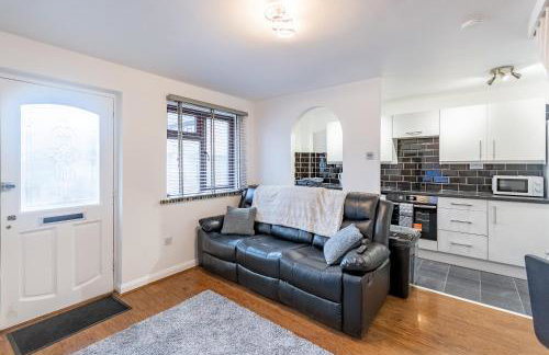 A lovely modern comfortable one bedroom house - Pass the Keys - Foto 3