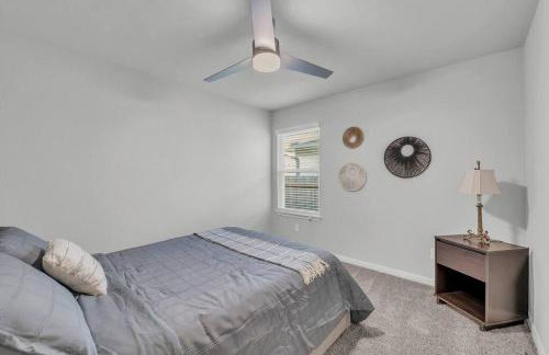 Luxury Retreat in Serene Surroundings, 4 Bedrooms Corporate House, Entire house with full amanities, Convenient location Near Medical Centers and Downtown - Foto 23