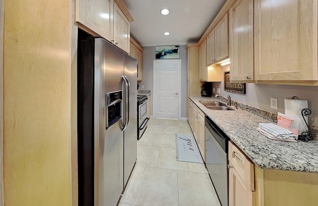 Hook, Wine & Sinker by Ryson Vacation Rentals - Foto 10