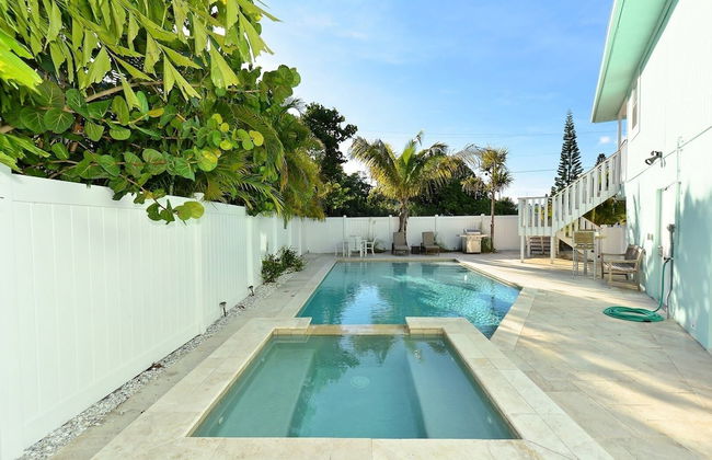 Tarpon Pointe 2 Bedroom Home by RedAwning - Photo 19