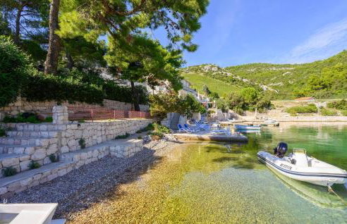 Beautiful Apartment In Klek With Wifi - Photo 8