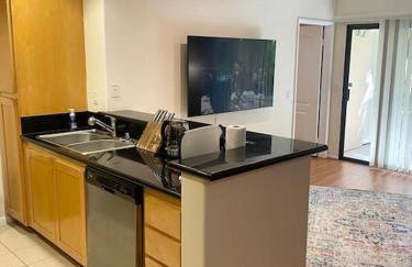 Adorable and Bright 2BD 2BR 740 - Foto 18