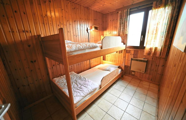 Bungalow Near the Ourthe and From the Centre of Town - Foto 5