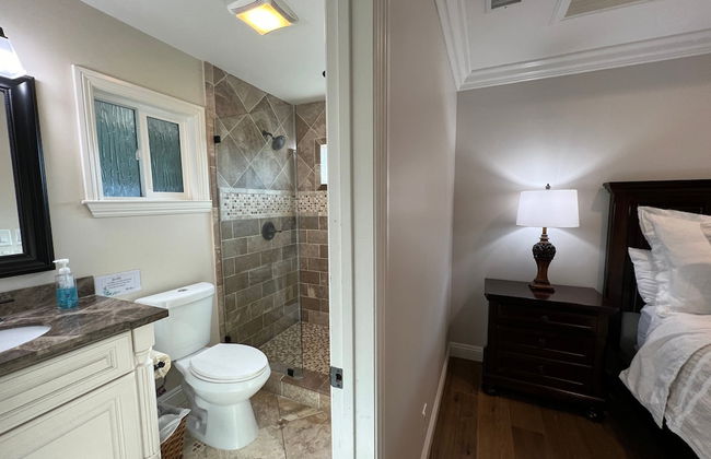 Fantastic 6 bedroom, 4.5 bath home (4 master Suites), pool home - Foto 22