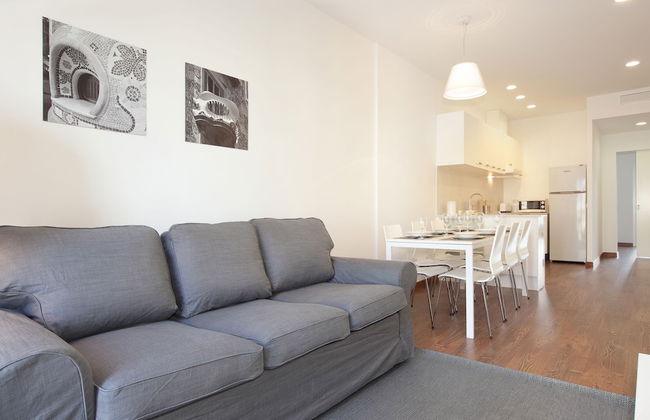 AB Montjuic - Photo 48