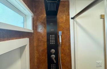 Vacation House in Ontario - Two Bedroom Brand New and Hand Made Furniture - Foto 9