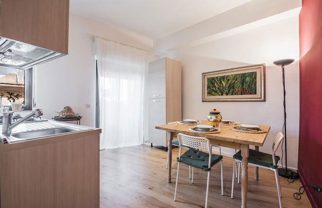 Zafferana Apartment with Balcony - Foto 12