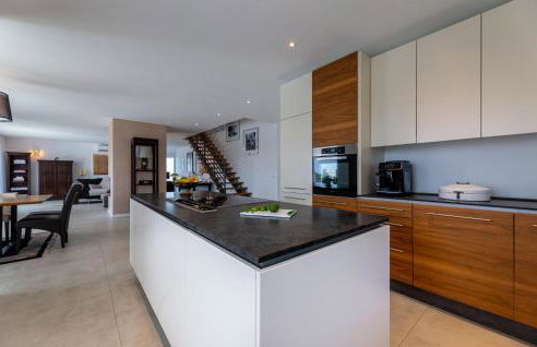 4 Bedroom Awesome Home In Gamboci - Foto 23