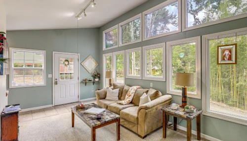 Blue Ridge Retreat w/ Deck: Hike, Sip & Explore! - Foto 5