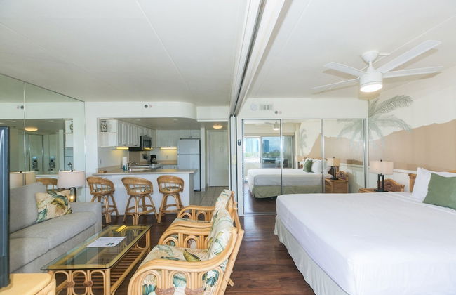 Spacious One Bedroom Harbor View Condos at Ilikai Marina With Private Balcony - Foto 27