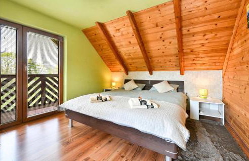 Amazing Home In Pustodol With Sauna - Photo 25