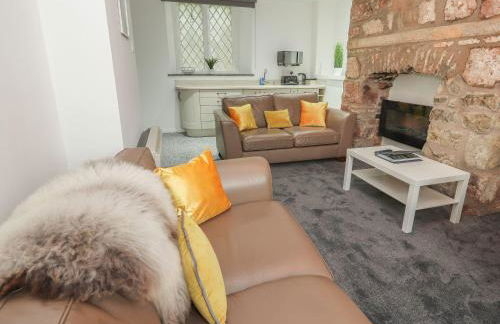 Memorial Building - Photo 20