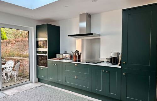 Cathedral Views Period Townhouse w/ Free Parking - Foto 13