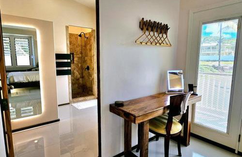 Breathtaking Oceanfront Home on Lava Rock Beach - Photo 44