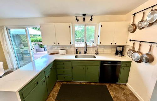 Spacious Retreat w/ Hot Tub. Perfect for Families - Photo 6