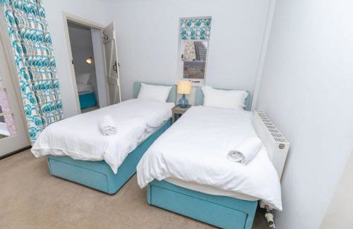 New - Pink cottage, Noss Mayo sleeps 7 - Foto 3