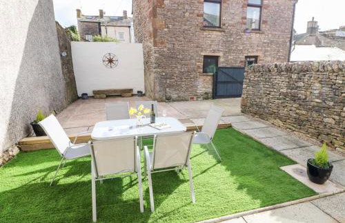 Summerseat - Photo 2