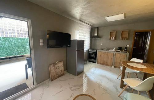 The Secret Studio - OAKA Stadium & nearby hospitals - Foto 8