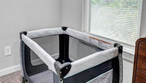 Waxahachie Walkup Backyard Oasis 1 Mi to DWTN Professionally Managed By Stay Albatross - Foto 5