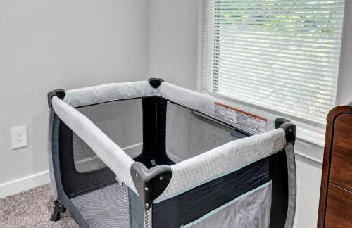 Waxahachie Walkup Backyard Oasis 1 Mi to DWTN Professionally Managed By Stay Albatross - Foto 6