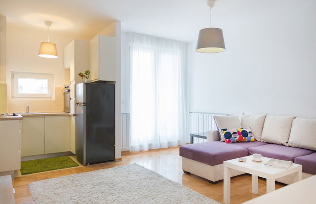 Cute and Sunny Studio in Zagreb With Balcony & Free Parking - Foto 6