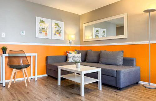 8 Large Apartments with 12 Bedrooms and Parking and WIFI - Foto 68