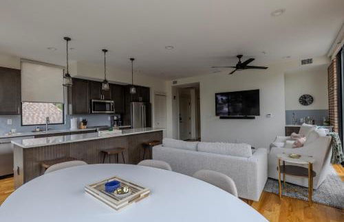 Downtown Princeton Chic - Photo 8