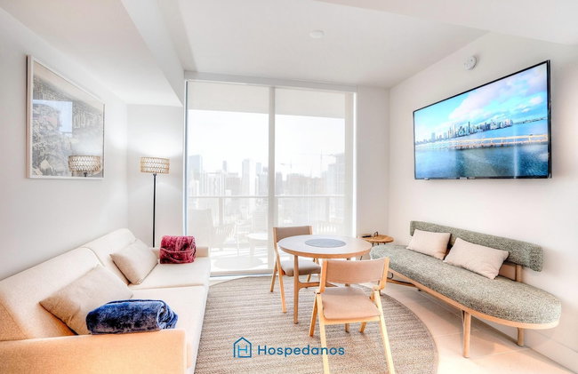 Apartment in New Luxury Condo in Downtown - Photo 27