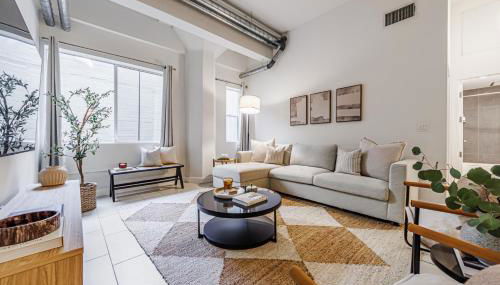 Industrial Style 2BR Condo Downtown LA With Rooftop! - Foto 2