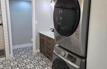 New Lux Cottage by Lake, King bed, Full Kit, Wi-Fi - Foto 28