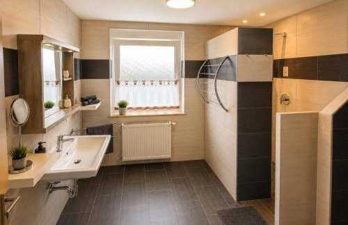 Ferienwohnung Gartenblick zentral und komfortabel - Foto 31