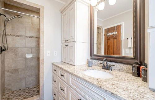 Serene on Sonning- Close to I-26- 20 Mins to Midtown - Foto 9