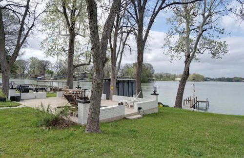 Waterfront Pickleball Court Wurstfest Stay - Foto 23